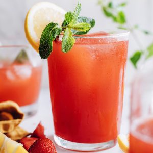 STRAWBERRY LEMONADE